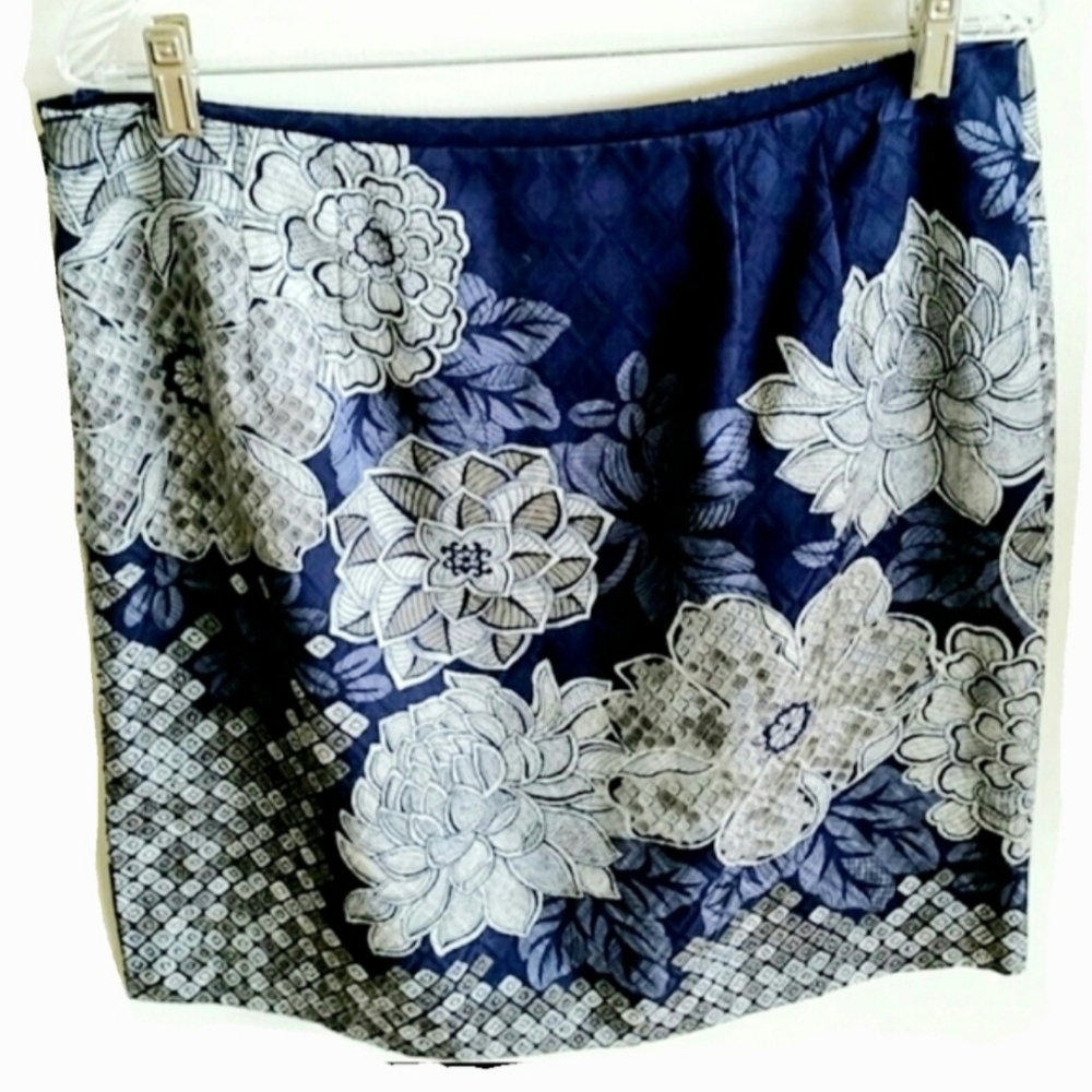 Vintage Talbots Pettitte Navy Gray Floral Silk Cotton Pencil Skirt size 14 P NEW